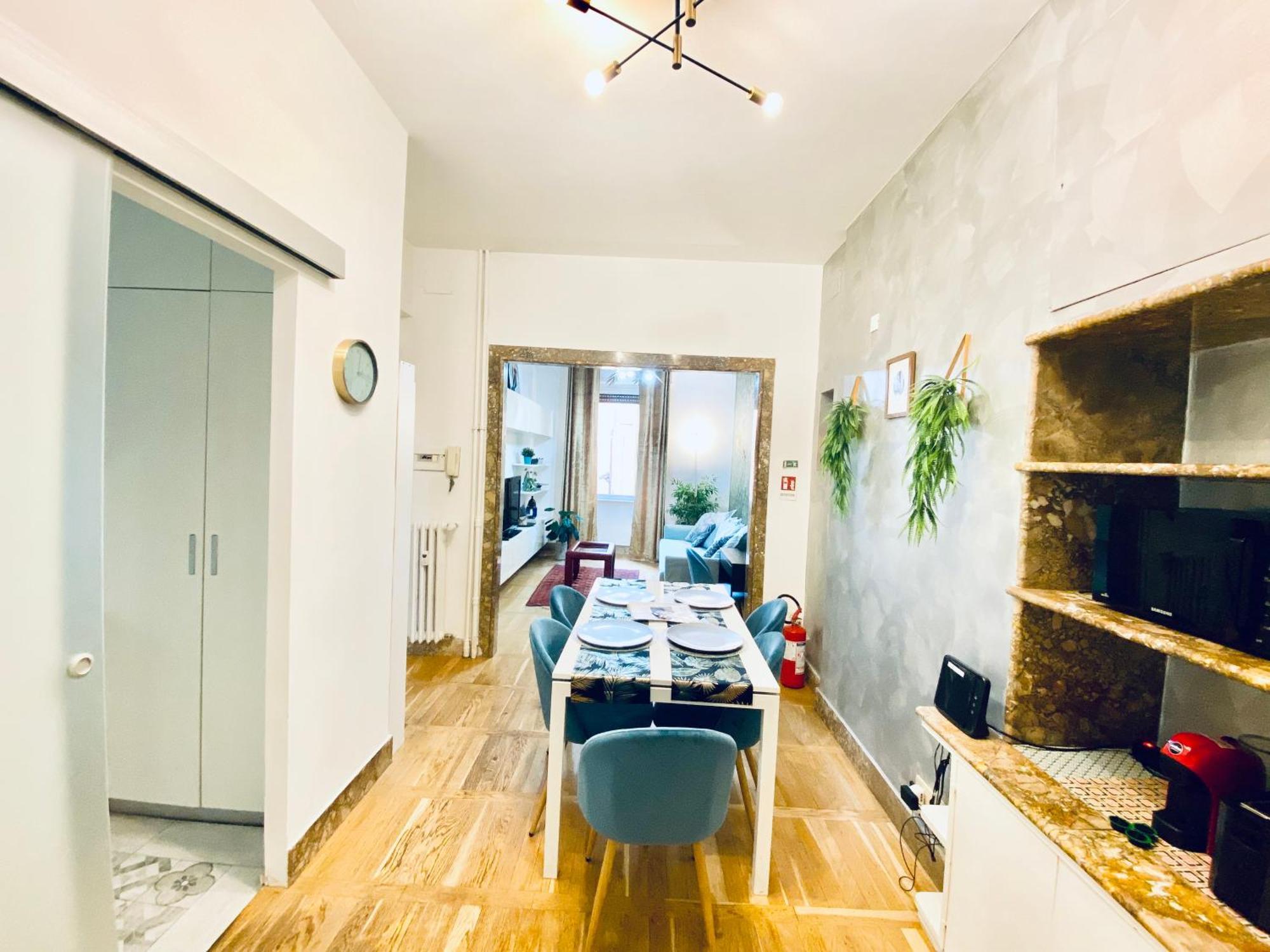 GuestART Monti Apartment Roma Esterno foto