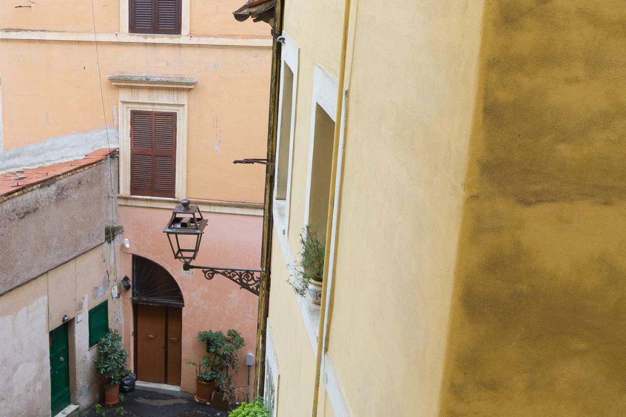 GuestART Monti Apartment Roma Esterno foto